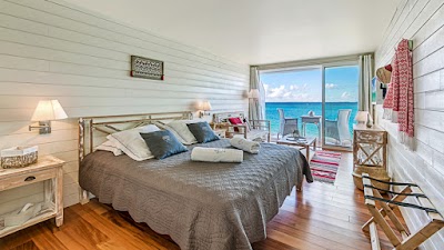 Photos of LTC Boutique-H&ocirc;tel Beach Restaurant partner Le temps des Cerises Jeans