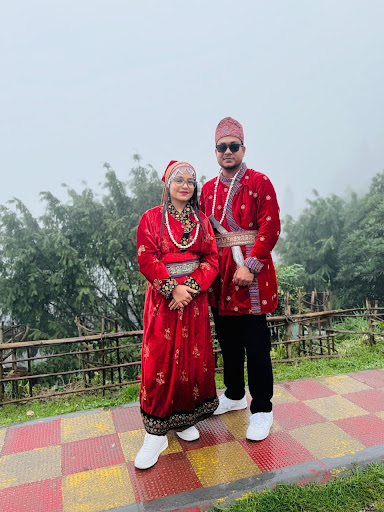 ❤️ Another happy group from West Bengal exploring the breathtaking beauty of Darjeeling! 🏔️✨ post image