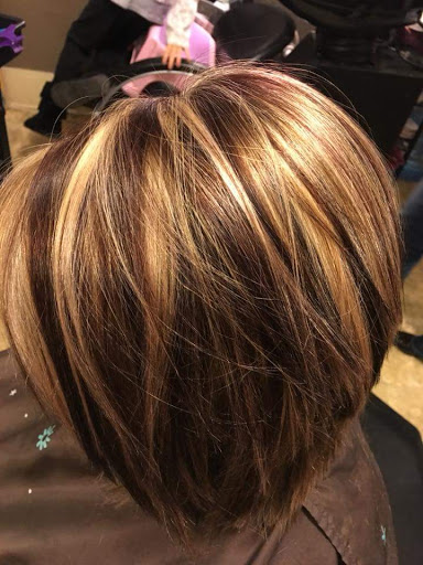 SIGNATURE LANE SALON & BOUTIQUE - Thumbnail