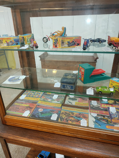 Collectables - Visual