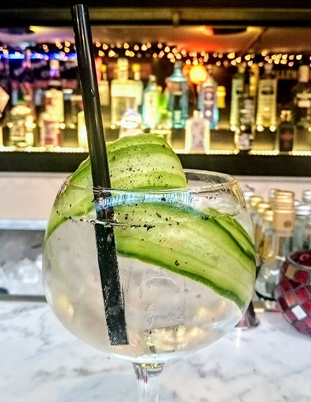 Gin&Tonic Bar