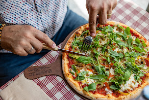 Photo n°60 de Basilic & Co - pizzas de terroirs - Valence à Valence (Pizzas à emporter)