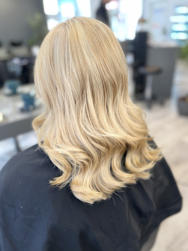 HEYDAY Hair & Cosmetic photo