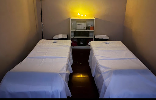 YOLO Massage Spa - Thumbnail