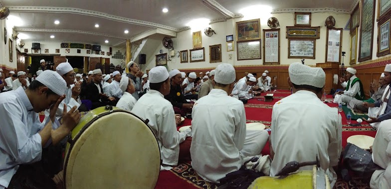 Majelis Zikir Asmaul Husna Ratib Syamsi Syumus, Author: Azis Ongay