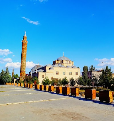 Hasan Harakani Tomb