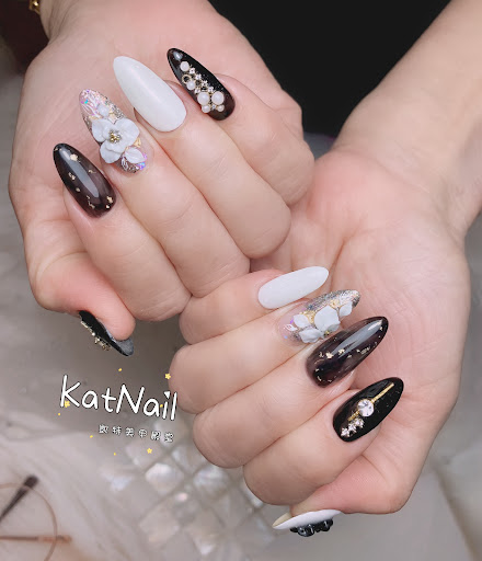 Kat Nail 凱特美甲美學殿堂評價、價格、網友推薦資訊 - 專業細心美甲服務