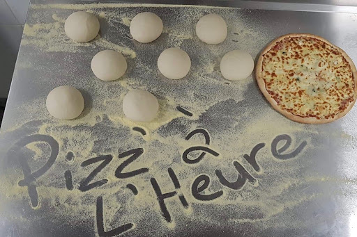 Photo 4 - pizzas artisanales en distributeur Peyruis Pizz'à l'heure