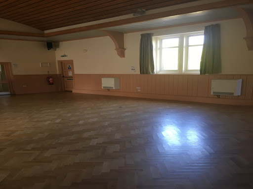 The Halls, Easter Compton - Visual