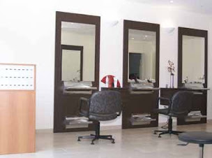 Photo n°6 de Sun7 Coiffure à Magnanville à Magnanville (Salon de coiffure)