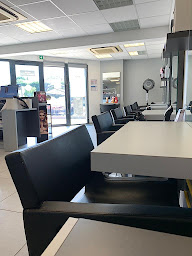 Photo n°10 de SWAGG COIFFURE à Orange (Magasin de produits de beauté)