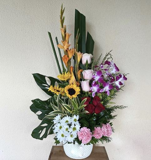 Cocoa Butter Flowers & Gifts