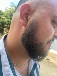 Photo n°27 de Entre vous et moi à Brignac-la-Plaine (Salon de coiffure)