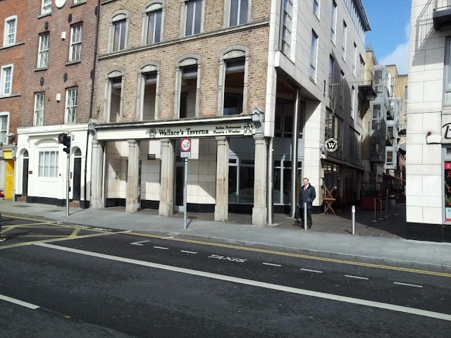 Wallace's Taverna