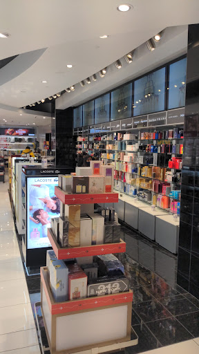 Duty Free Americas Concourse C Gallery - United States