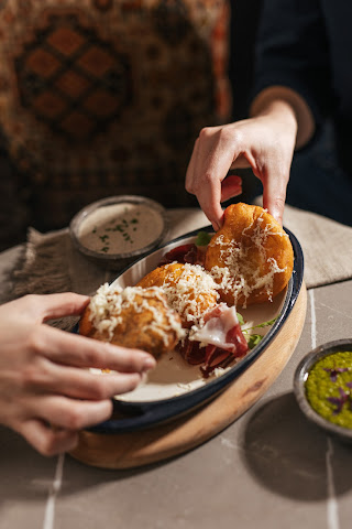 Bobajka Étterem & Kávézó by null