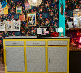 Photo n°6 de Vintage Factory – Friperie vintage à Concarneau à Concarneau (Magasin de vêtements vintage)