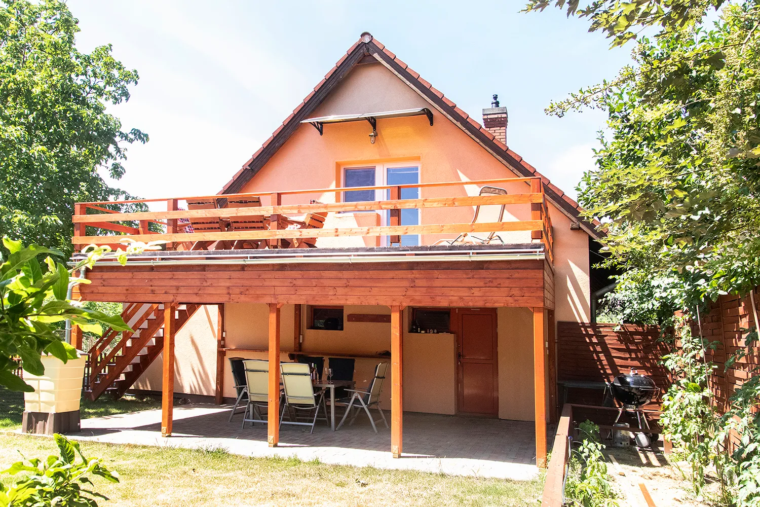 Telihold Apartman Velence
