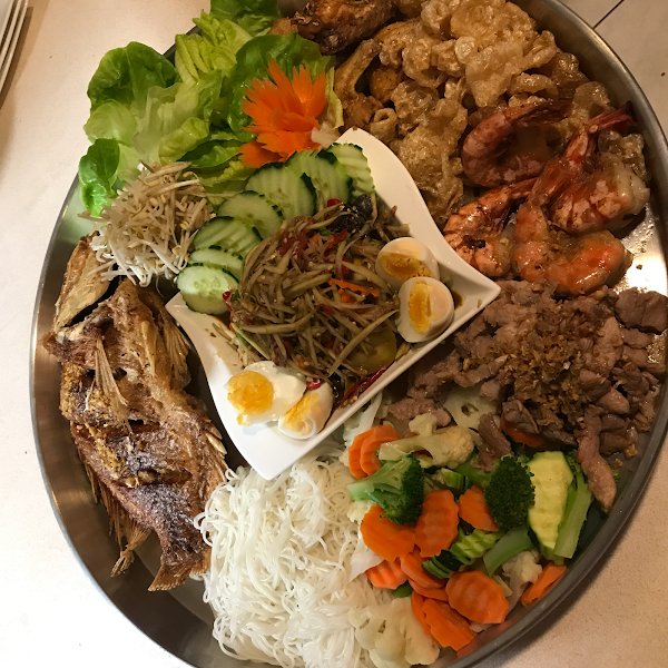 Thung Thong Thai Restaurant KLG