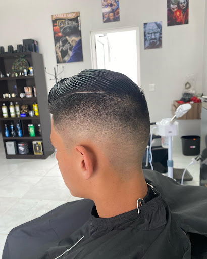 Mala fama barbershop ( La BARBERIA )