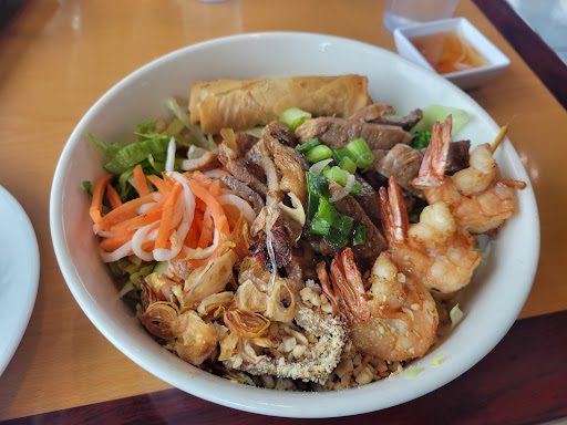 BG Phở - Visual