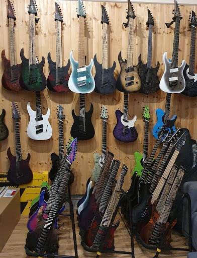 Live Louder Gallery - United Kingdom