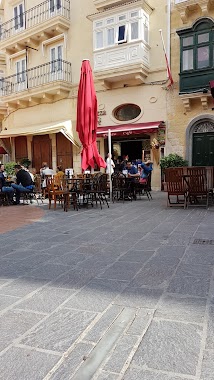 Piazza Café, Author: Mohamad Iyad Almobaied