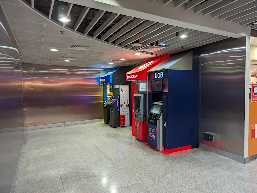 UOB ATM - Esplanade MRT Circle Line Station