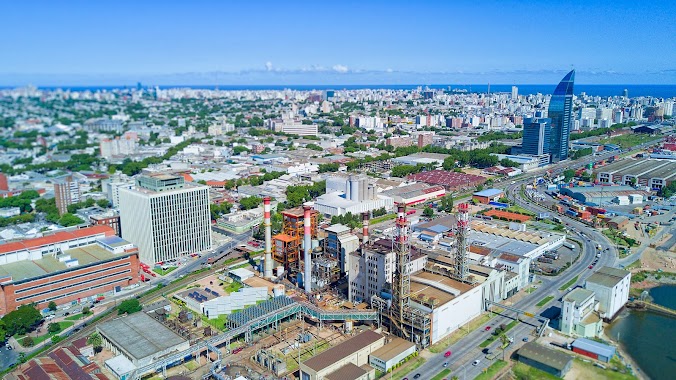 Central Termoeléctrica José Batlle y Ordóñez, Author: Marcelo Campi