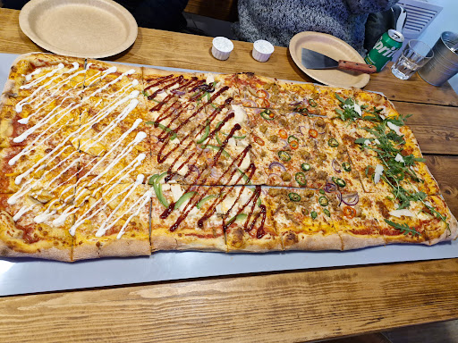 Yard Pizza - Visual