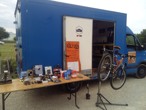 Olivélo réparateur vélos ambulant - Thumbnail