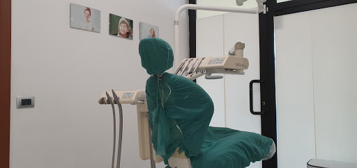 Dott. Calestani Lorenzo Studio Dentistico - Thumbnail