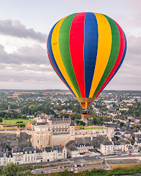 Photo n°2 de Air Magic Montgolfieres - Amboise à Nazelles-Négron (Agence de vols touristiques en montgolfière)
