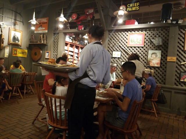Cracker Barrel Old Country Store