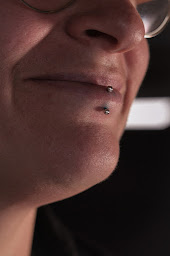 Photo n°4 de Em_Pik | Pierceuse | Salon de Piercing à Mitry le neuf (Salon de tatouage et piercing)