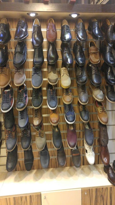 Photos of Misaq Shoe