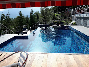 Photo n°9 de NSP Piscines - Construction & Rénovation de Piscine à Annecy à Annecy (Magasin de matériel pour piscines)