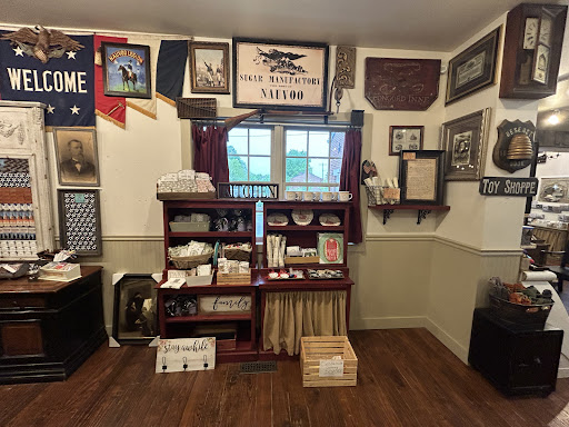 Nauvoo Tours & Gift Shop - Thumbnail