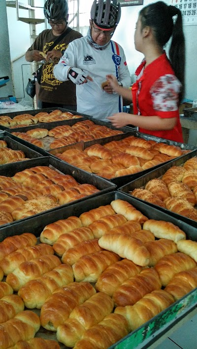 Photos of Toko Roti Go