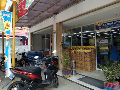 Photos of Indomaret Jensud Pinrang