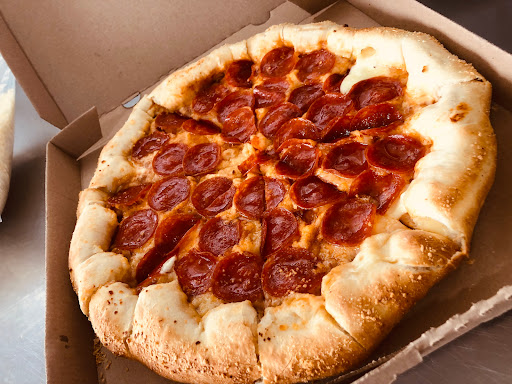 Berry’s pizza Logo