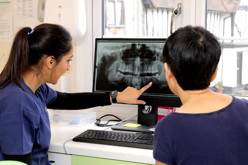 Dr Kam Panesar - Visual
