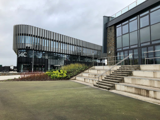 Hwb Menter Sir Gaerfyrddin / Carmarthenshire Enterprise Hub