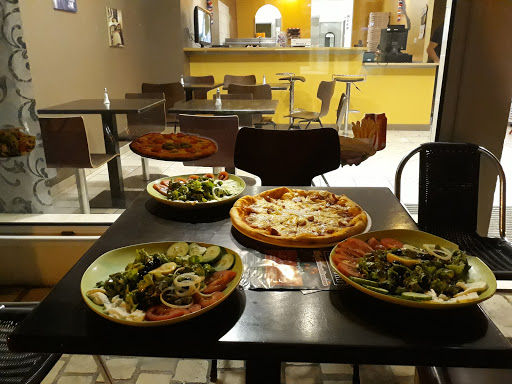 Photo 3 - Pizza Fratelli