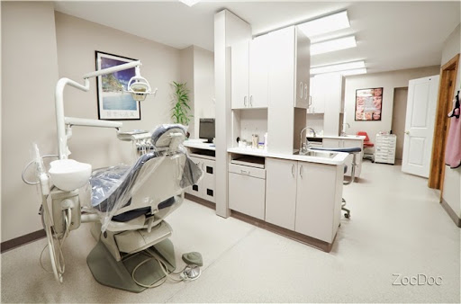 Dr. Suresh Vakharia MDS, DDS, FAGD - Thumbnail