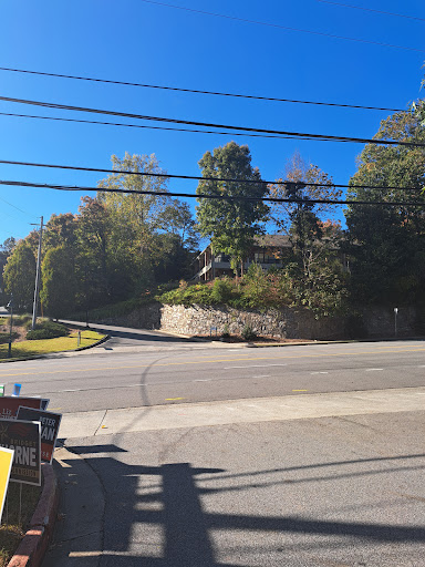 Roswell Rd & 7741
