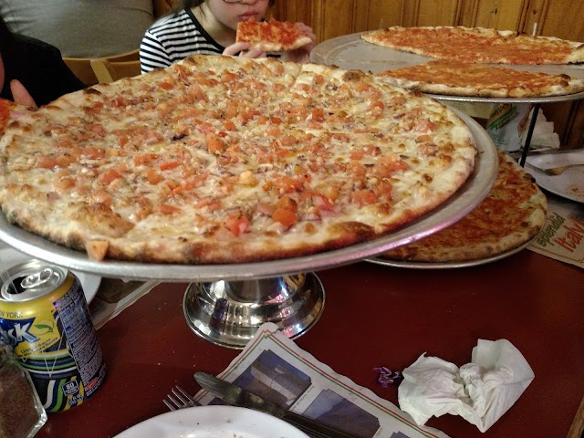 Johnny's Pizzeria