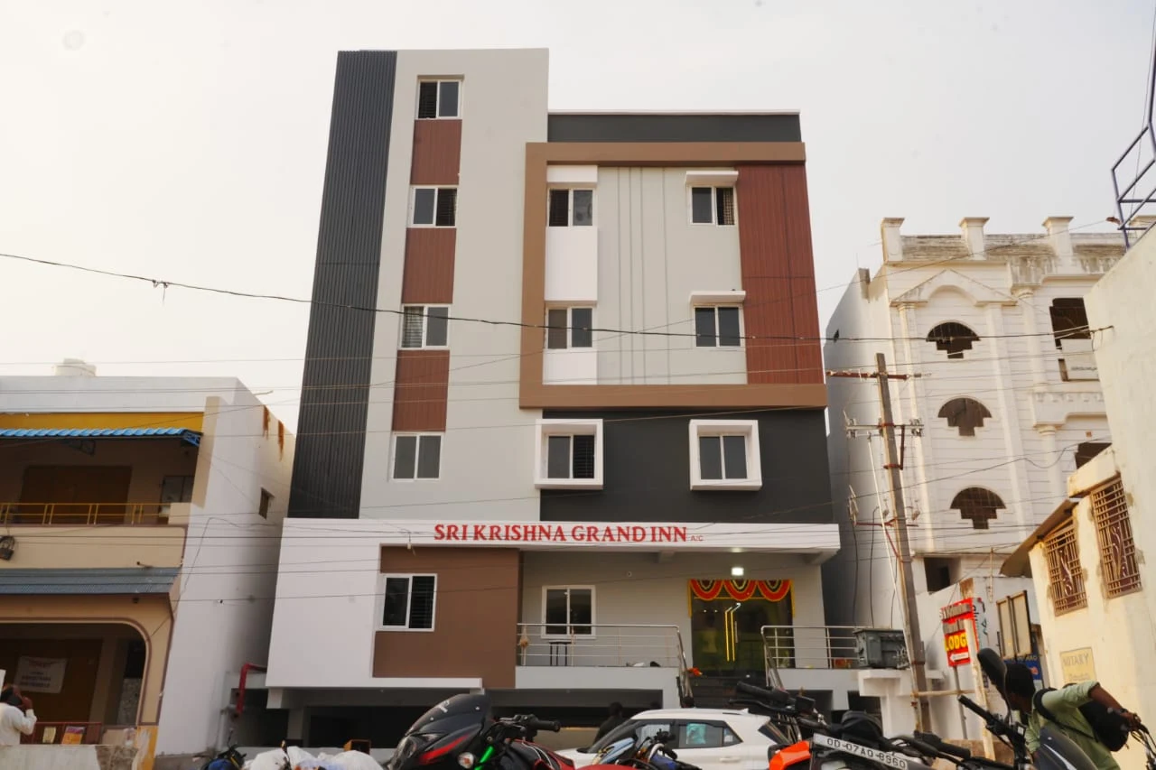 SRI KRISHNA GRAND INN LODGE శ్రీ కృష్ణ గ్రాండ్ ఇన్ లాడ్జ్