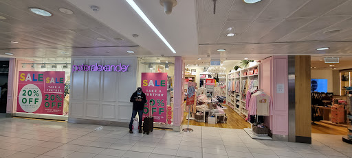 Peter Alexander T3 Sydney Airport - Thumbnail