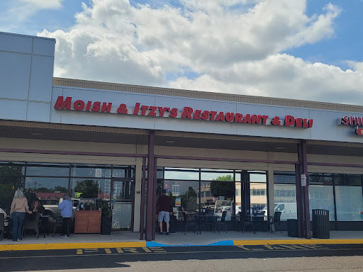 Moish and Itzy’s Restaurant & Delicatessen Logo